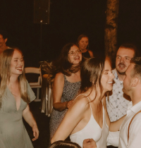 Con esta app puedes comprar entradas para ir a bodas de desconocidos