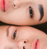 Maquillaje fresco que dura todo el día: los esenciales de verano de Sheglam