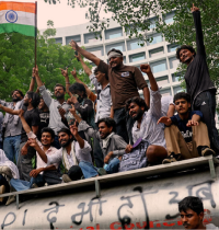 La revuelta de las cucarachas: la revolución de la juventud india que está transformando la política del país