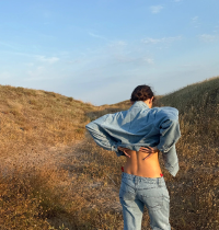 Una campaña de moda que luce idéntica a tu galería en verano
