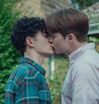 Por qué ‘Heartstopper’ está conectando con el niño interior de los adultos LGBT