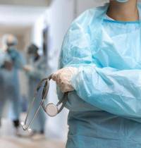 Uno de cada cuatro médicos españoles sufre desgaste profesional en un sistema