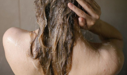 Por qué tus duchas no deberían durar más de cinco minutos