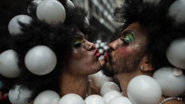 $!Lo Que Te Perderás Si Te Mueres Sin Pasar Un Día En El Carnaval de Rio