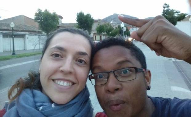 $!Estas parejas interraciales te cuentan por qué la sociedad española sigue siendo racista