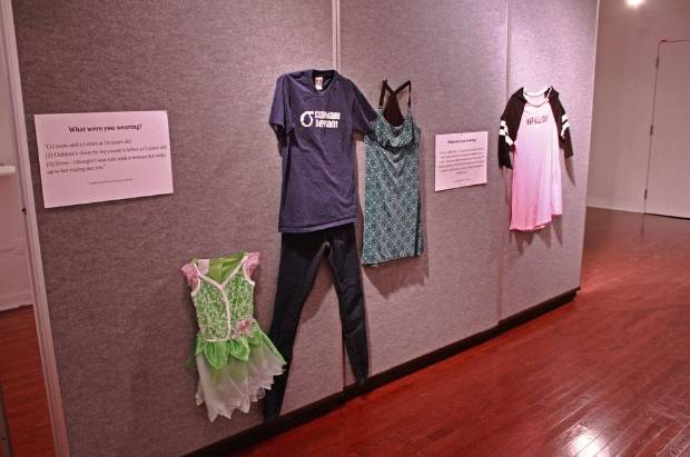 $!La exposición que demuestra que la ropa que llevas no hará que te violen