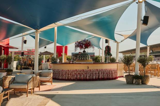 $!Jacqueline consolida su presencia en la F1 con su exclusivo Pit Lane Lounge