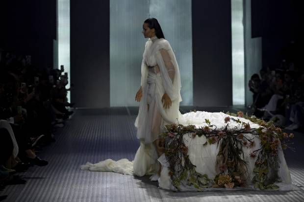 $!080 Barcelona Fashion concluye la 37ª edición en PortVell con una jornada de apoyo al talento emergente