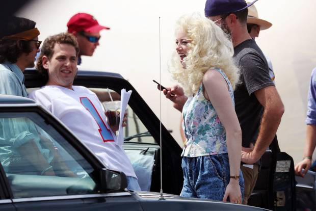 $!08/24/2017 EXCLUSIVE: Emma Stone and Jonah Hill are spotted filming their new Netflix series 'Maniac' in Long Island NY. The highest paid actress in the world was dressed in 1980's attire, in a floral blouse, high waisted acid washed jeans, and LA Gear high tops. Hill rocked a mullet hairdo, football jersey, jean shorts, and Nike basketball sneakers. ***VIDEO AVAILABLE*** sales@theimagedirect.com Please byline:TheImageDirect.com *EXCLUSIVE PLEASE EMAIL sales@theimagedirect.com FOR FEES BEFORE USE