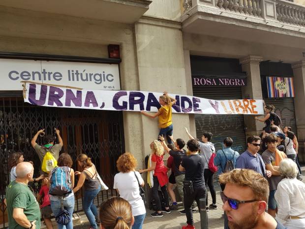 $!FOTOS: Así están las calles de Barcelona el día de la huelga general contra la violencia del 1-O
