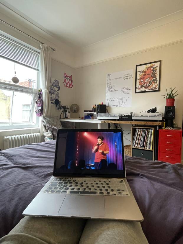 $!En el camera roll de la DJ y cantante que triunfa en Londres: BRAVA