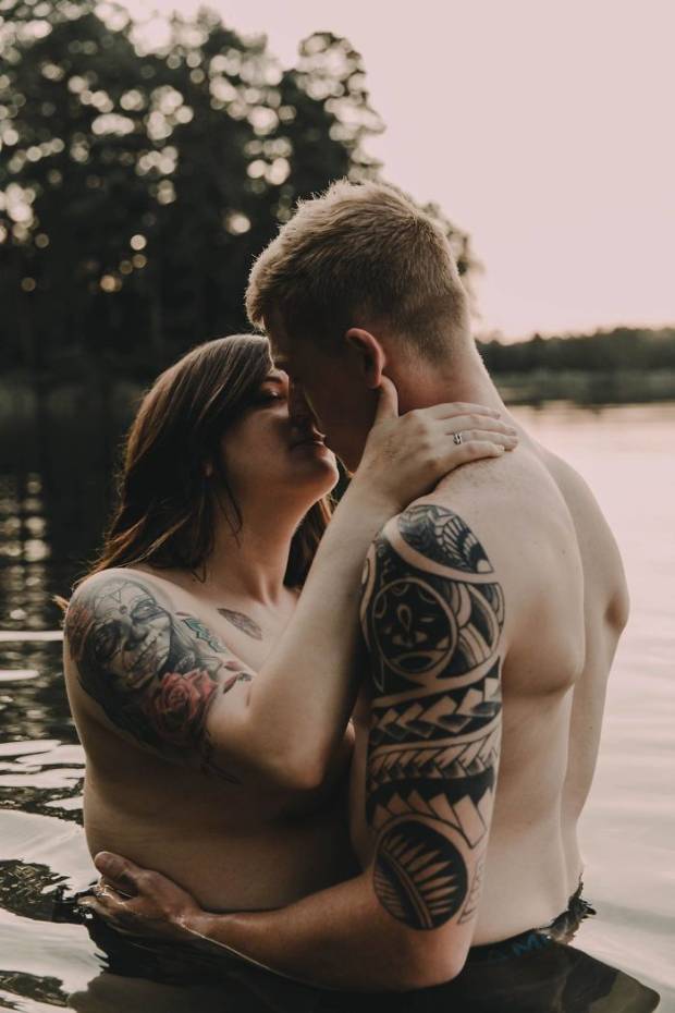 $!Esta pareja está enamorando a internet con el empoderador mensaje de sus fotografías