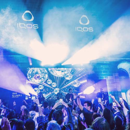IQOS presenta en Barcelona IQOS ILUMA i, el nuevo dispositivo que alarga tu experiencia y se adapta a tu ritmo