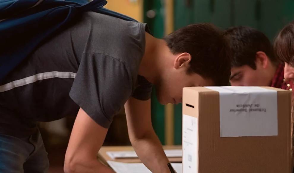 El derecho al voto a los 16 años podría salvar la democracia