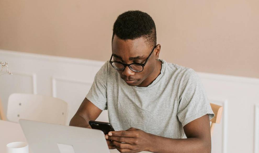 ‘WFH Husband’: qué es y por qué aumenta la brecha de género