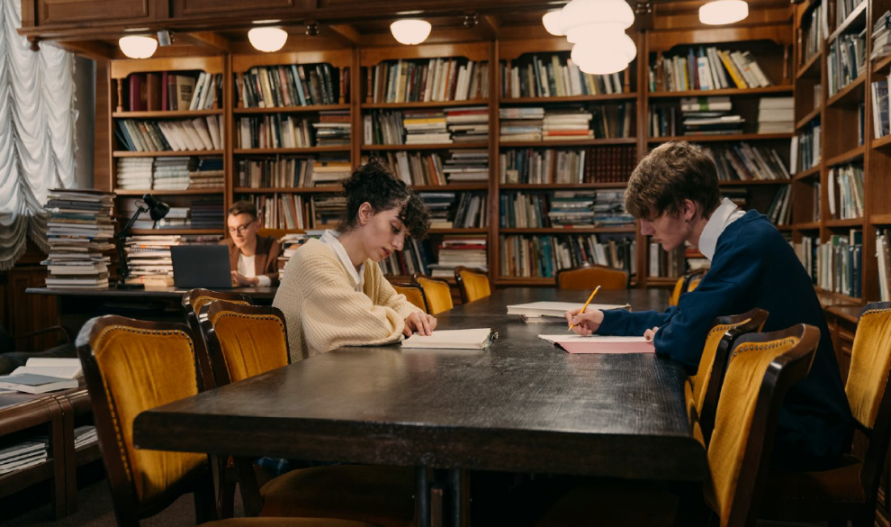 Con esta biblioteca de apuntes gratis cualquiera puede prepararse las oposiciones que quiera