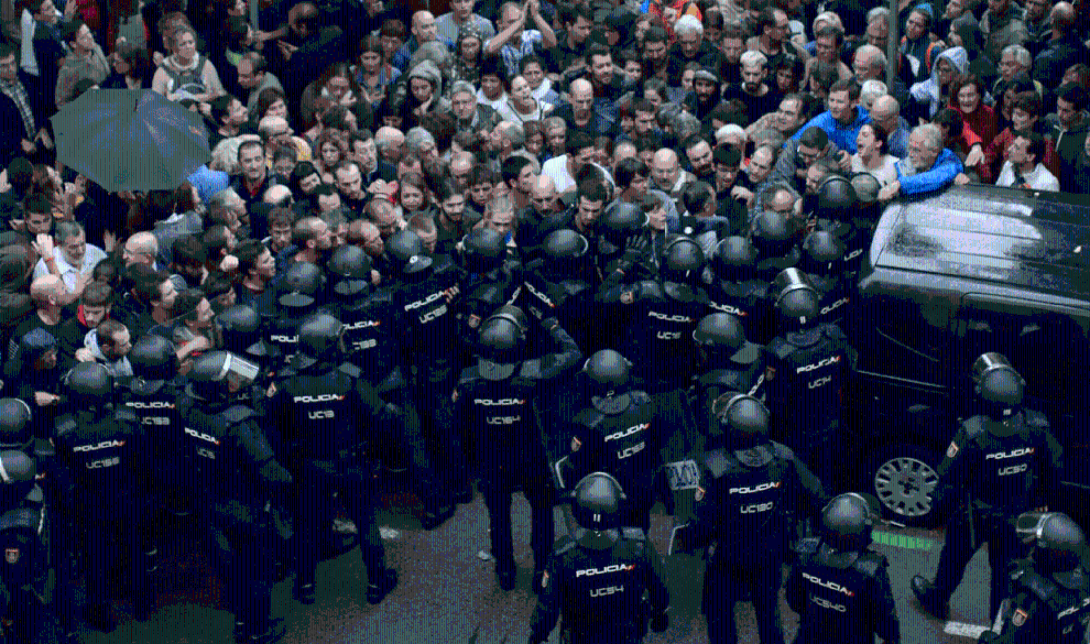 La Fiscalía pide la absolución de los policías demandados por las cargas del 1 de octubre