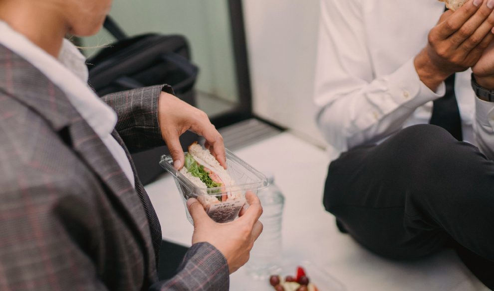El Supremo dictamina que la pausa para comer es tiempo de trabajo si no desconectas