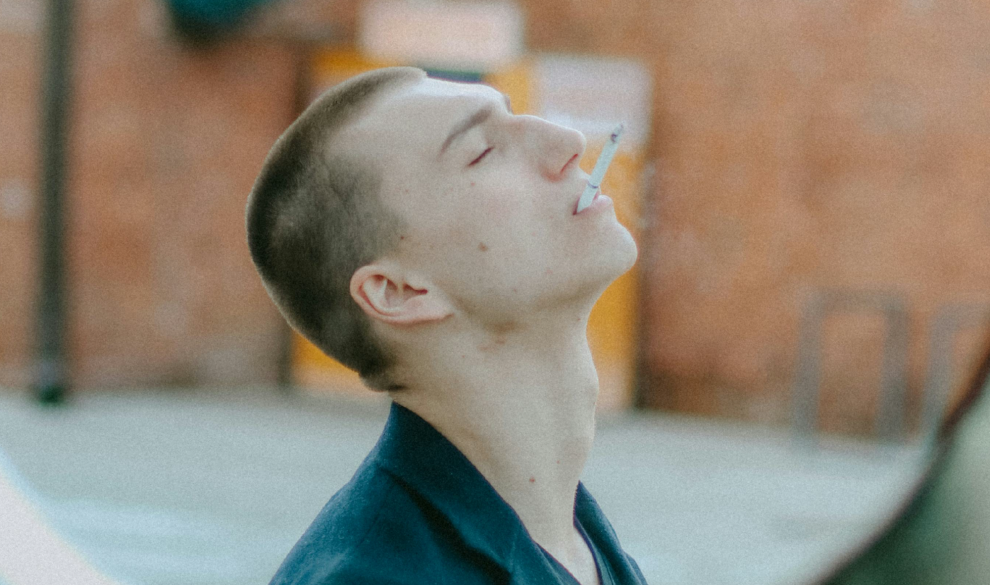 Estos países quieren prohibir el tabaco de por vida a los niños que nazcan ahora
