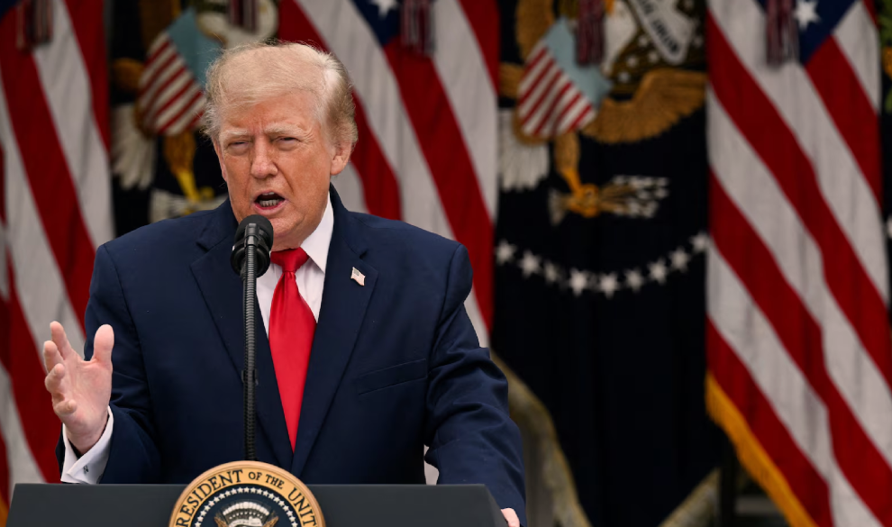 Trump impone fuertes sanciones a la Corte Penal Internacional en su intento por desmantelarla
