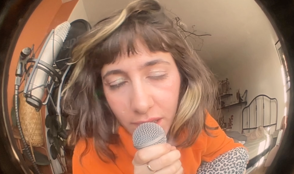 En el camera roll de la DJ y cantante que triunfa en Londres: BRAVA