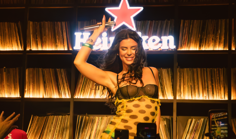 Nathy Peluso subida a la barra: así fue la preparty con la que Heineken arrancó su verano festivalero