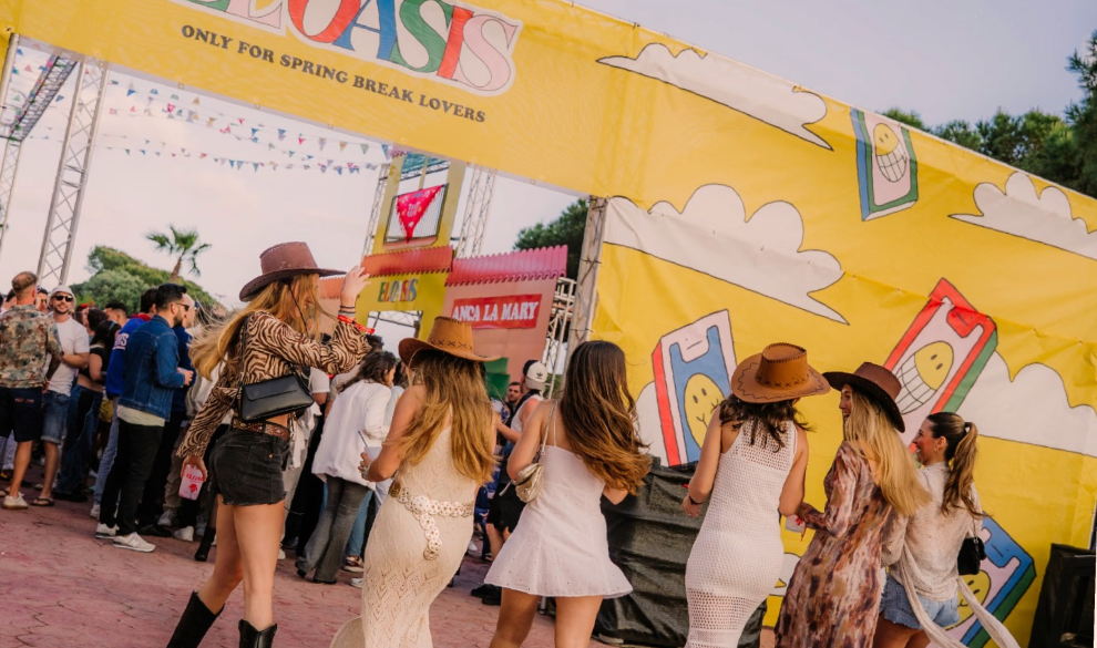 Este finde no se duerme: llega el Oasis Weekend y es básicamente un reality de fiesta