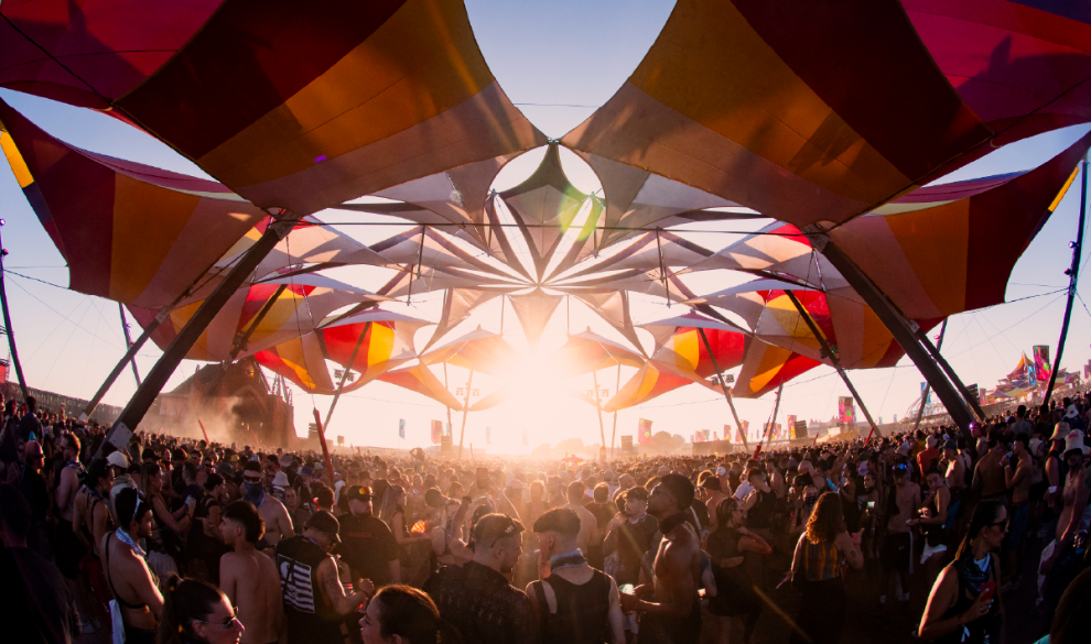 Monegros Desert Festival completa su line-up con más de 120 artistas para una nueva rave en el desierto