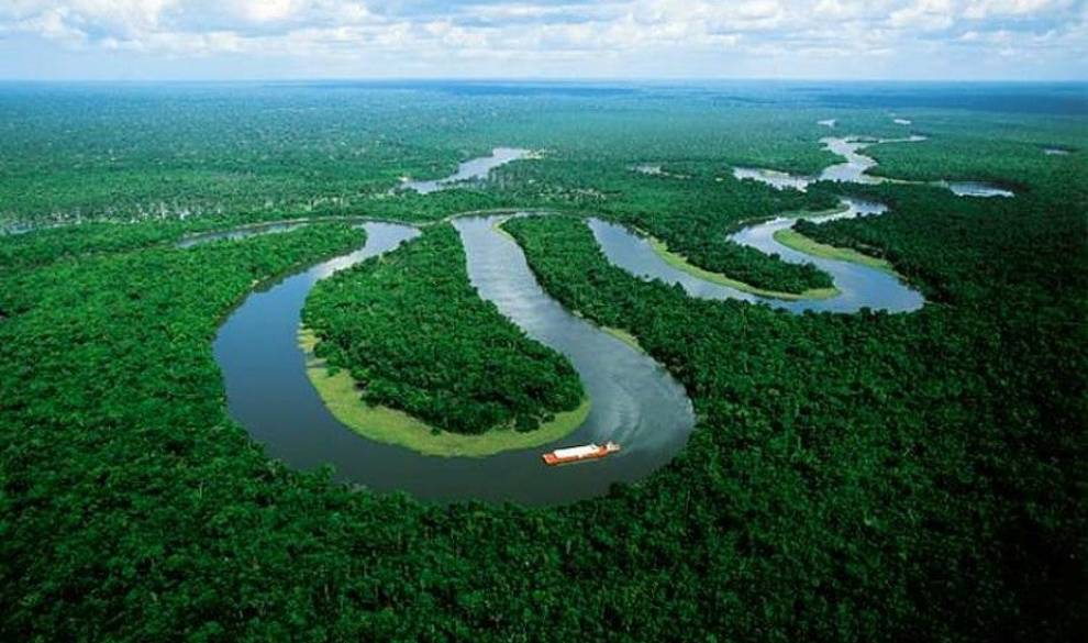 Perú aprueba una ley que permitirá llenar de carreteras la selva amazónica