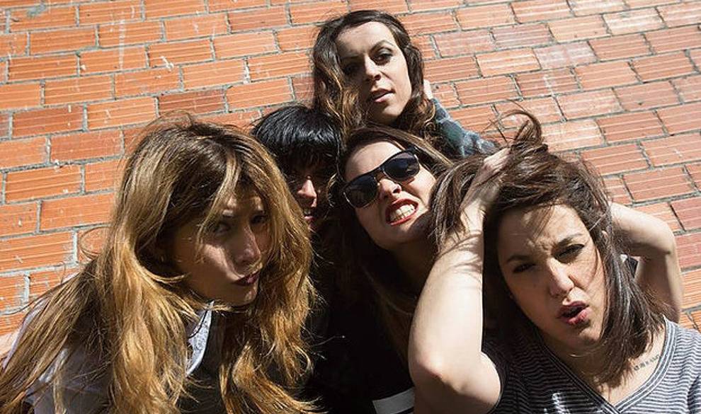 Riot Grrrl, El Movimiento Musical Más Radical Que Grita Por La Igualdad De La Mujer