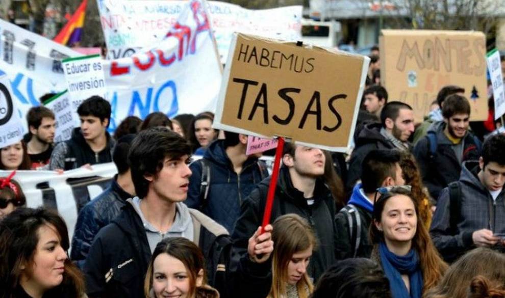 En Andalucía la carrera podría salirte casi gratis si apruebas todas las asignaturas de primero