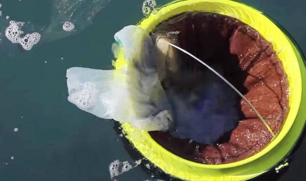 Así funciona el basurero flotante que podría liberar nuestros mares del plástico