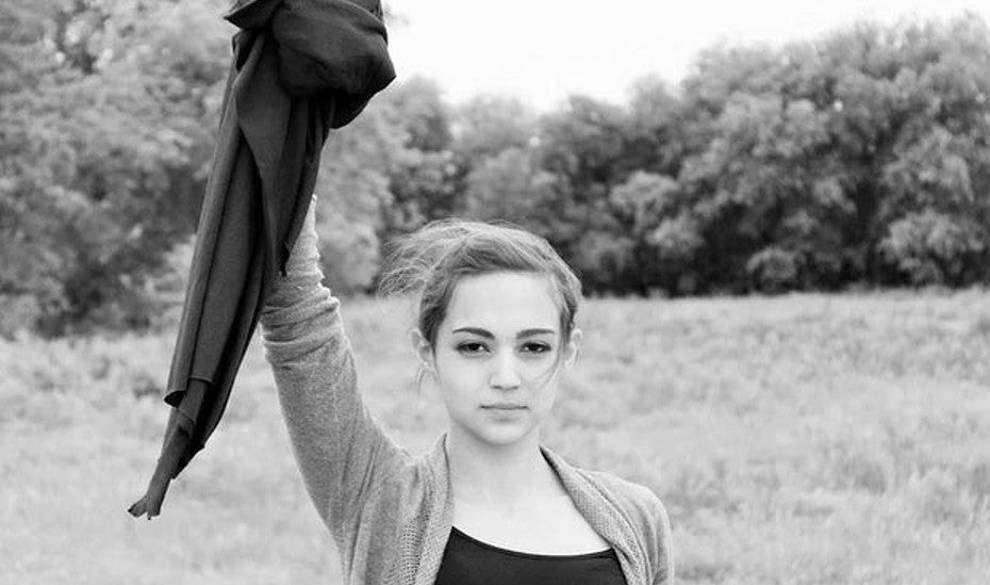 Mi Libertad Robada. Mujeres Iraníes Que Muestran Su Cabello