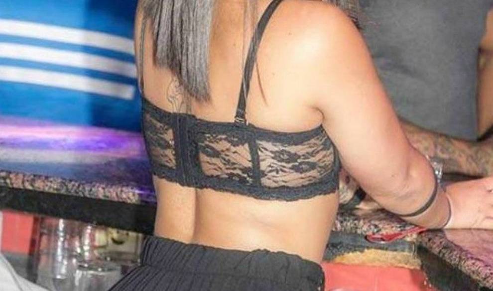Esta discoteca de Benidorm busca camareras 'solteras y sin novios celosos'