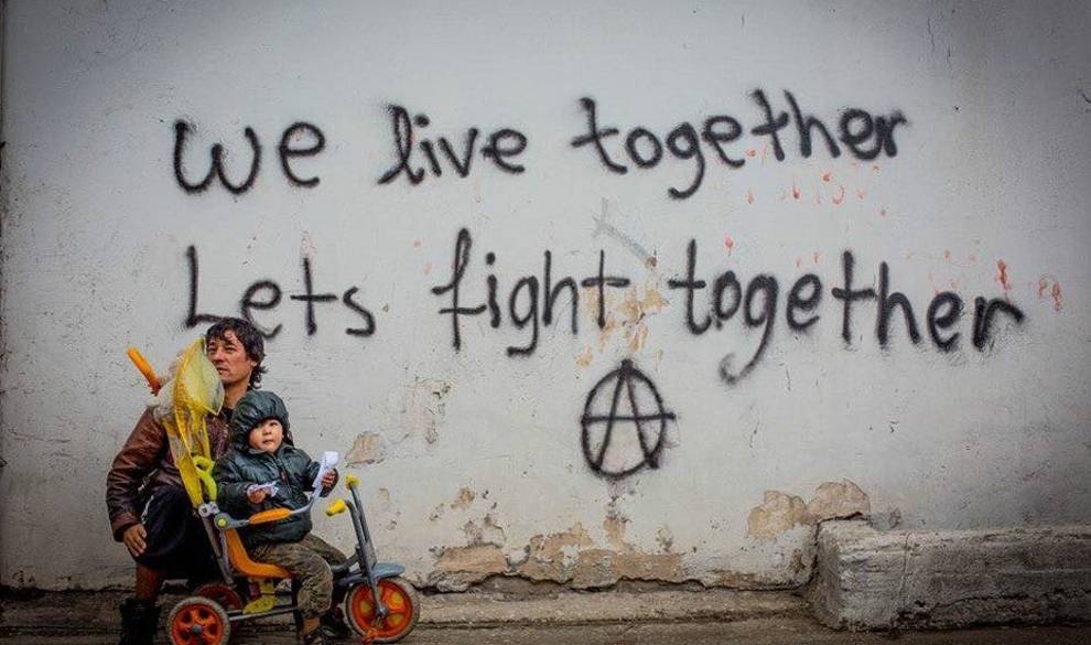 Entramos En El Hotel De Lujo Ocupado Por Cientos De Refugiados En Atenas