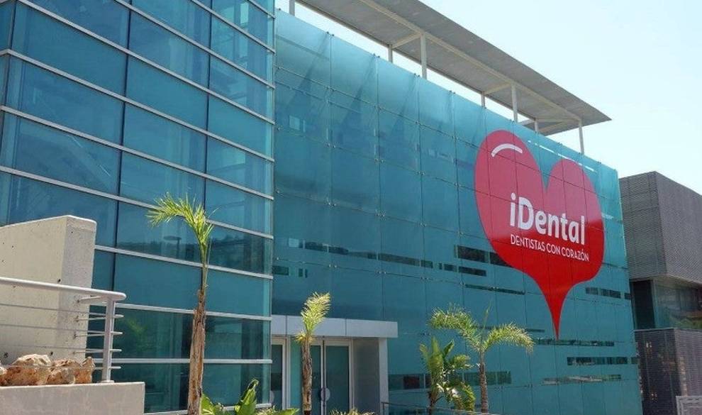 Anonymus hackea el sistema de pagos de iDental para defender a sus clientes