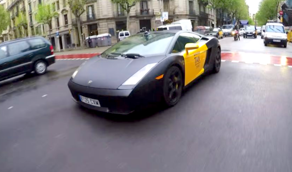 Por qué vuelven a liarla los taxis Lamborghini en Barcelona