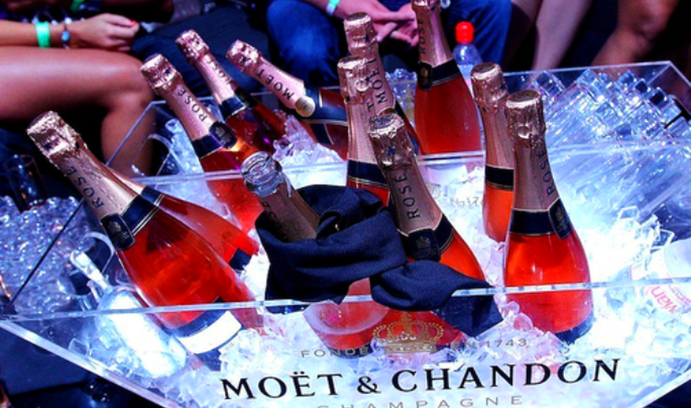 Ser Rico Hasta Lo Infeliz