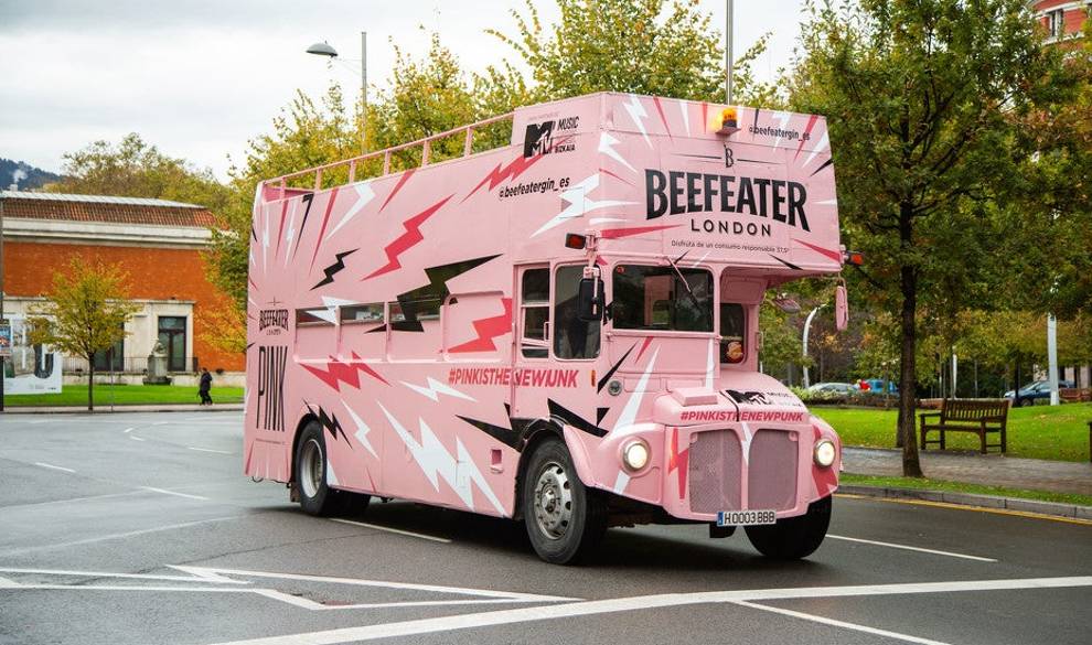 Que nadie diga que un bus bar rosa en mitad de Bilbao no es punk