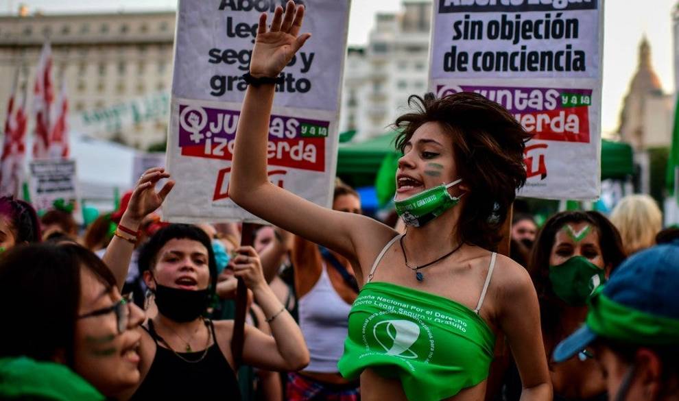 Argentina legaliza el aborto después de una larga lucha feminista