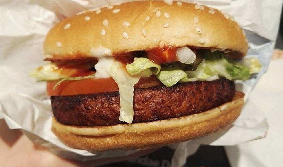 McDonald's lanza su hamburguesa vegana y la gente está encantada
