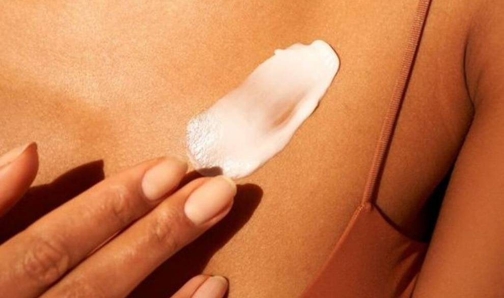 ¿Qué hay detrás de la obsesión por el retinol y la crema solar?