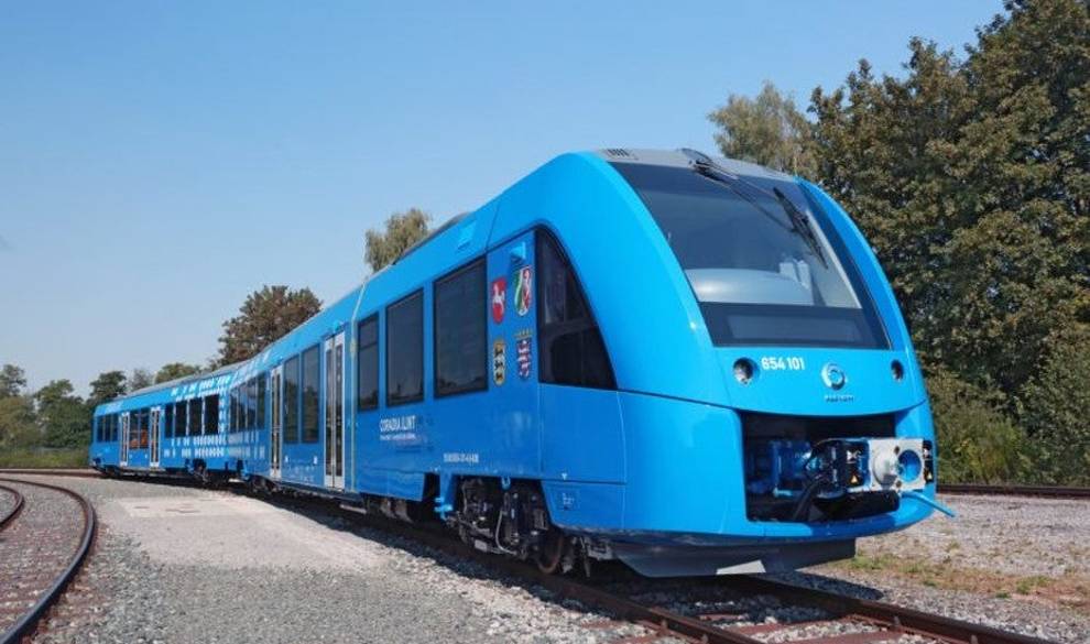 Este es el tren que solamente emite vapor a la atmósfera y que ya está funcionando