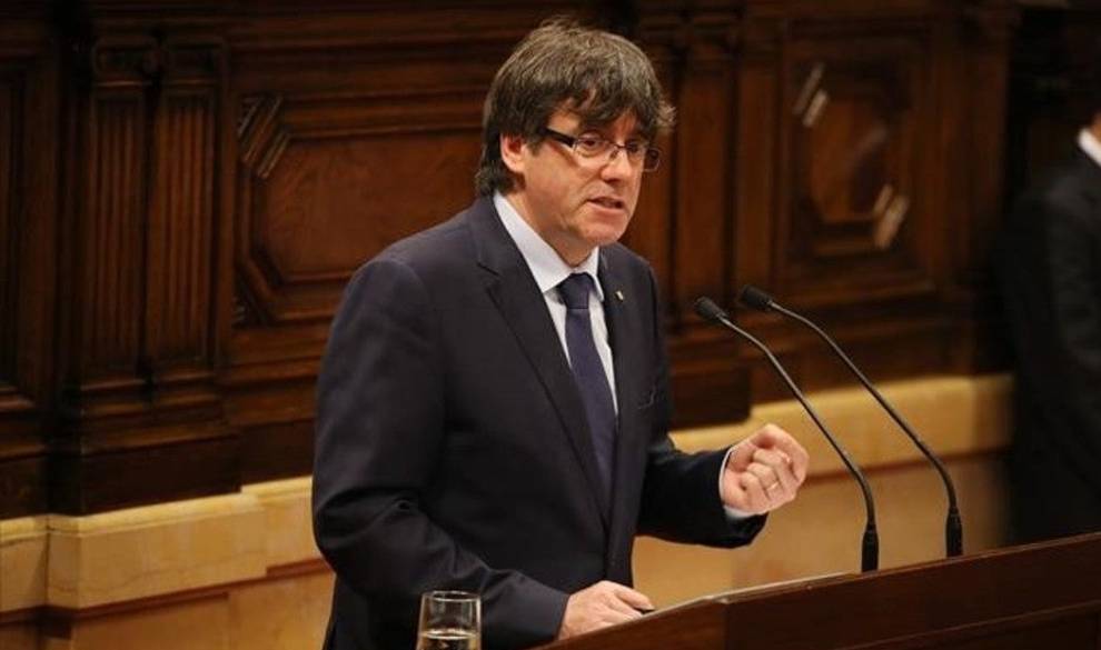 El ‘president’ Carles Puigdemont declara la independencia de Cataluña (y la suspende)