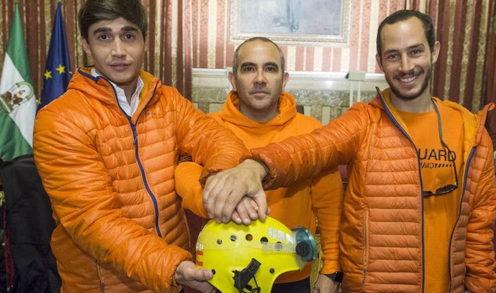Grecia juzga a los bomberos españoles que rescataban refugiados en Lesbos