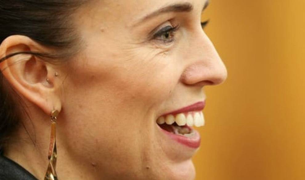 Así es Jacinda Ardern, la primera ministra feminista que ha desatado la 'Jacindamanía' en su país