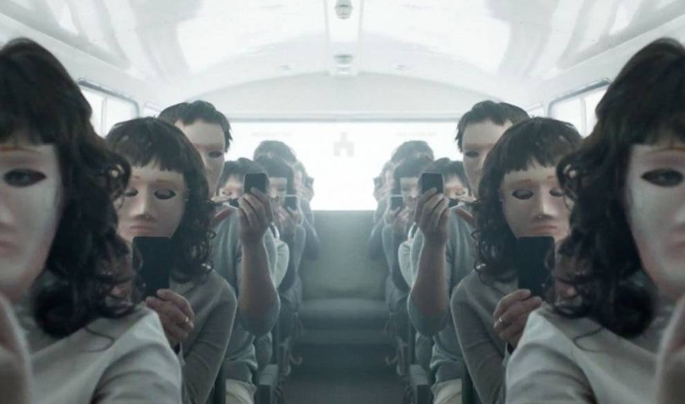 5 Razones Por Las Que Debes Ver Black Mirror
