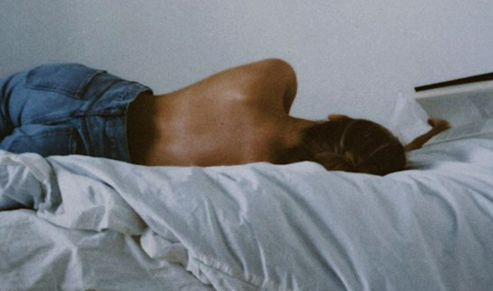 ¿Por qué las mujeres tienen peor recuerdo de su primera vez que los hombres?