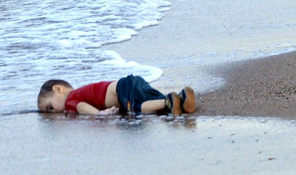 Un libro desvela la historia detrás de la muerte de Aylan (que en realidad se llama Alan)