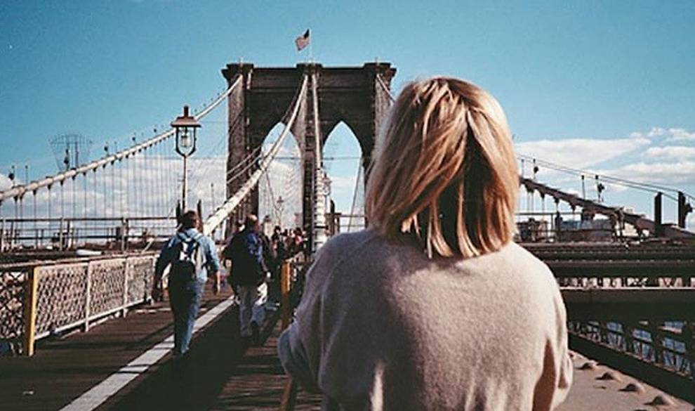 Por qué deberías salir con una chica que no te necesita